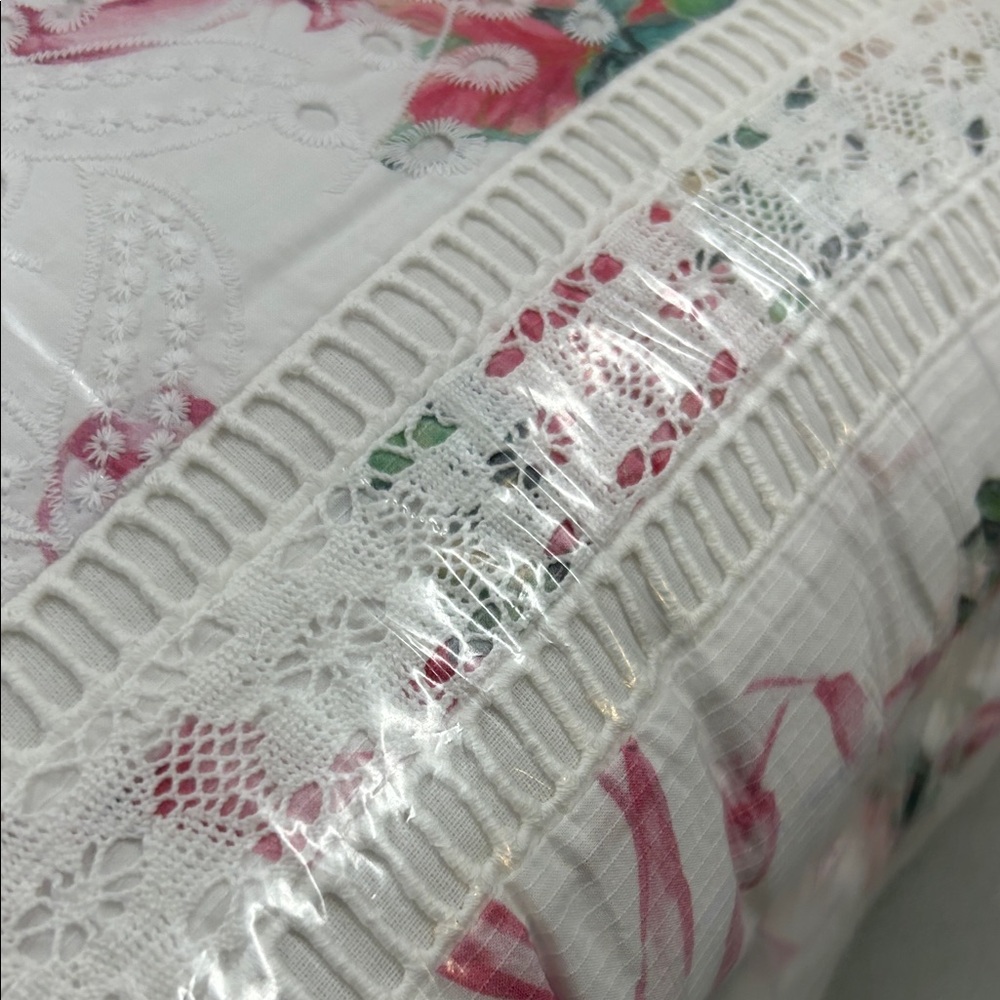 LoveShackFancy Cabbage Rose Quilt Bedding Floral Lace Lace Detail Full Queen NEW - Picture 6 of 7